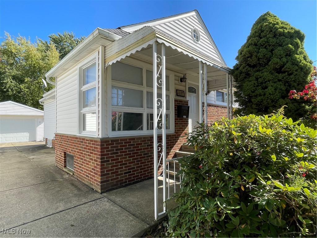 1337 Elmwood Road Property Photo 7