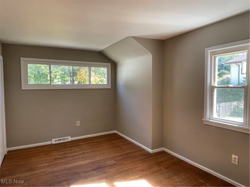 1337 Elmwood Road Property Photo 15