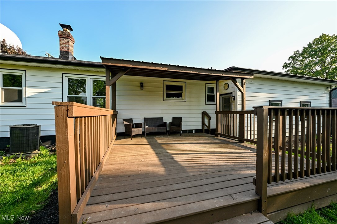 357 E Paige Avenue Property Photo 9