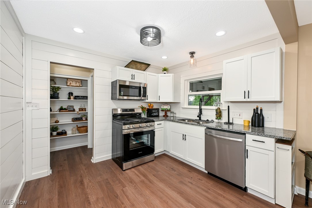 357 E Paige Avenue Property Photo 18