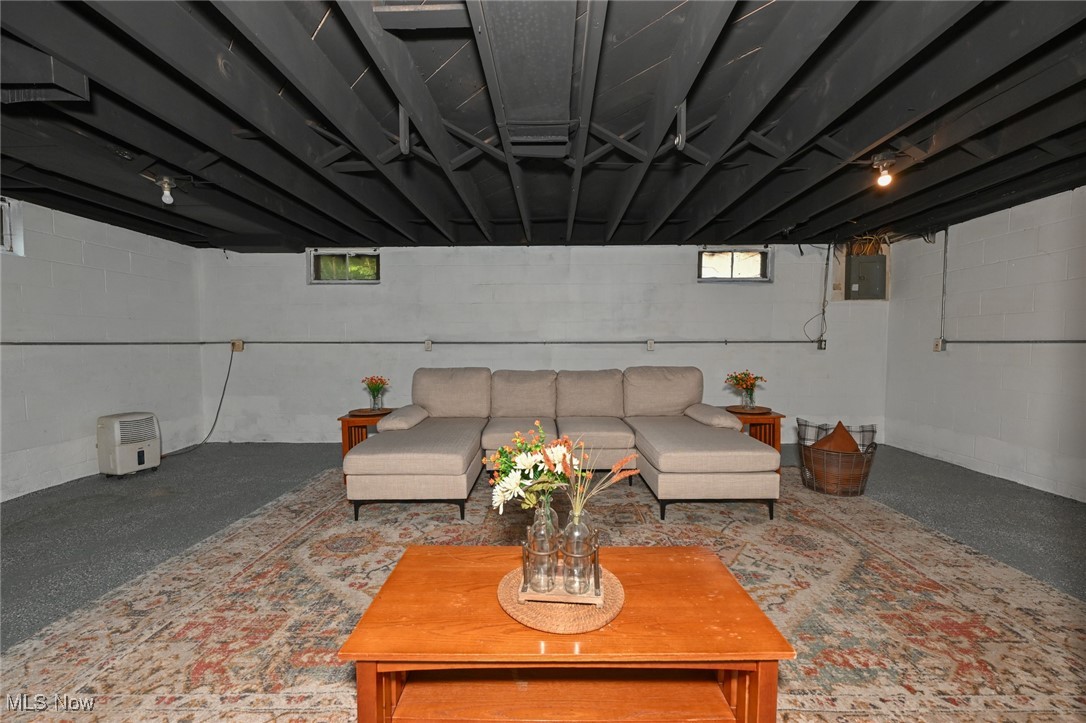 357 E Paige Avenue Property Photo 29