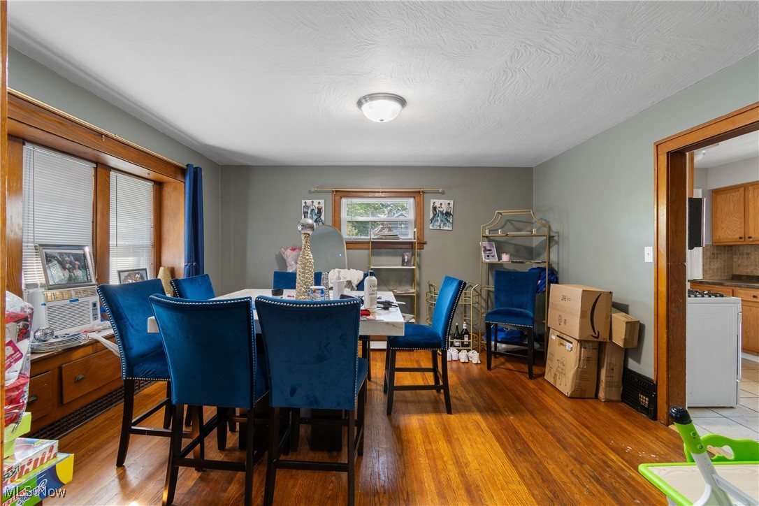 1052 Lexington Avenue Property Photo 8