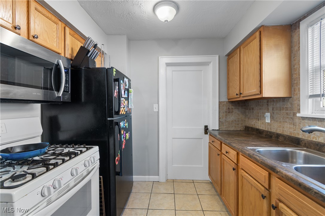 1052 Lexington Avenue Property Photo 11