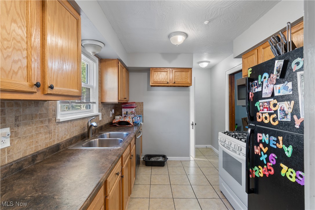 1052 Lexington Avenue Property Photo 12