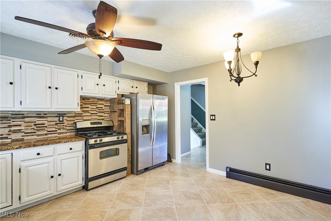 8585 Carmichael Drive Property Photo 3