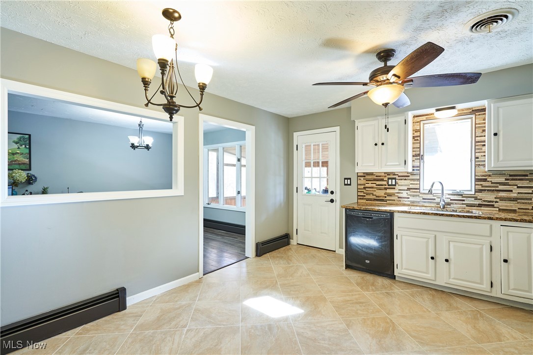 8585 Carmichael Drive Property Photo 17