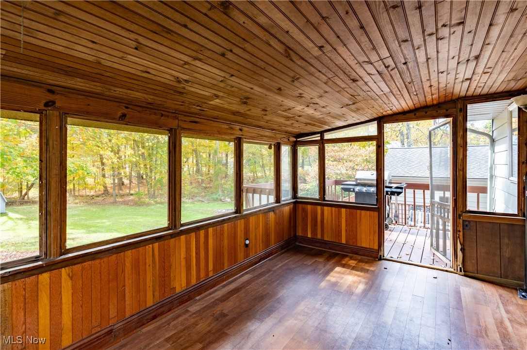 8585 Carmichael Drive Property Photo 32