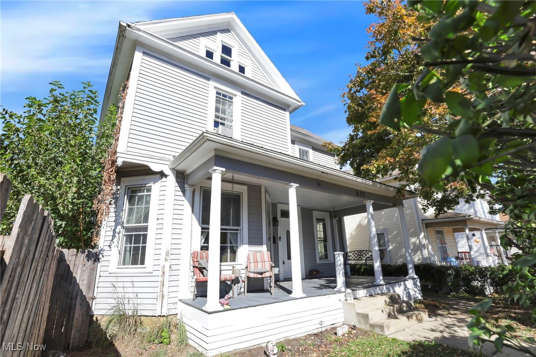 629 E Wheeling Street Property Photo 1