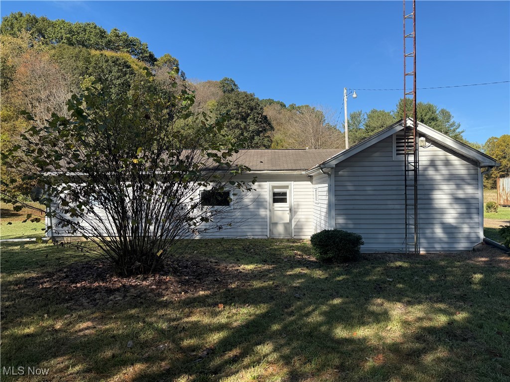 4085 Cannelville Road Property Photo 1