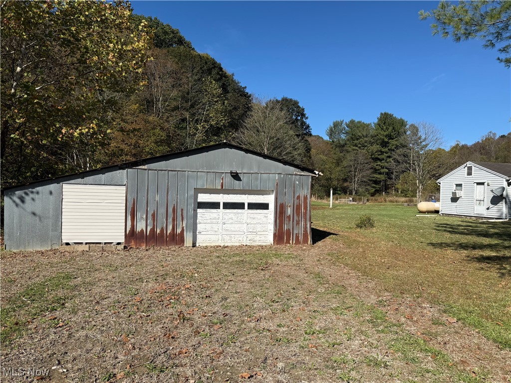 4085 Cannelville Road Property Photo 6