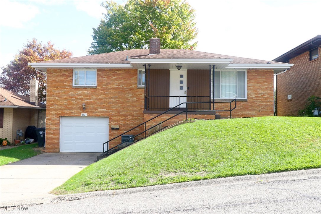 3137 Whitehaven Boulevard Property Photo 1