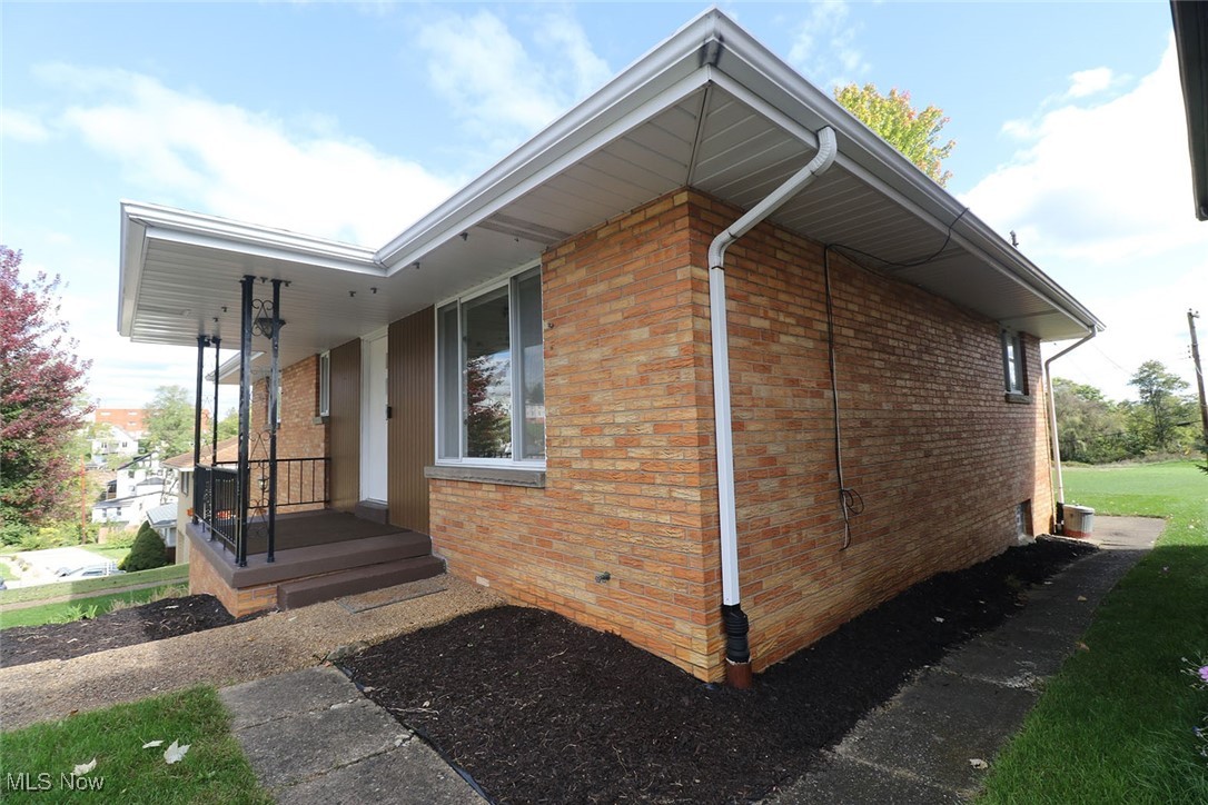 3137 Whitehaven Boulevard Property Photo 3