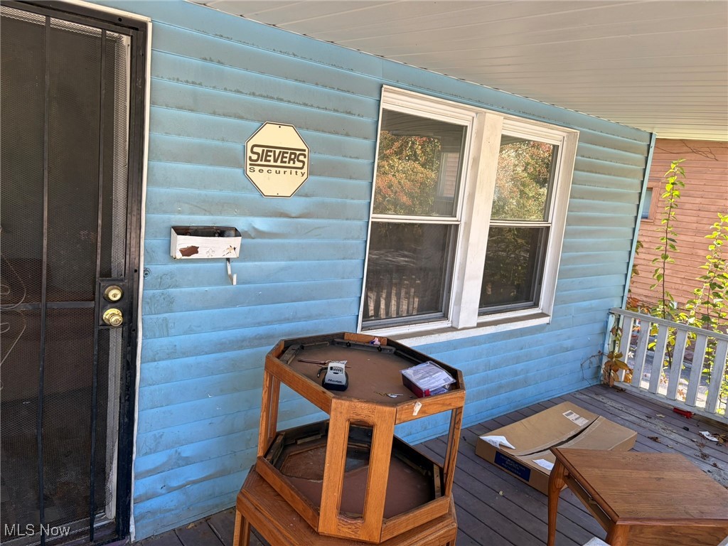 7808 Force Avenue Property Photo 2
