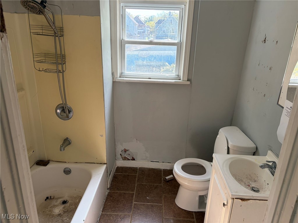 7808 Force Avenue Property Photo 10