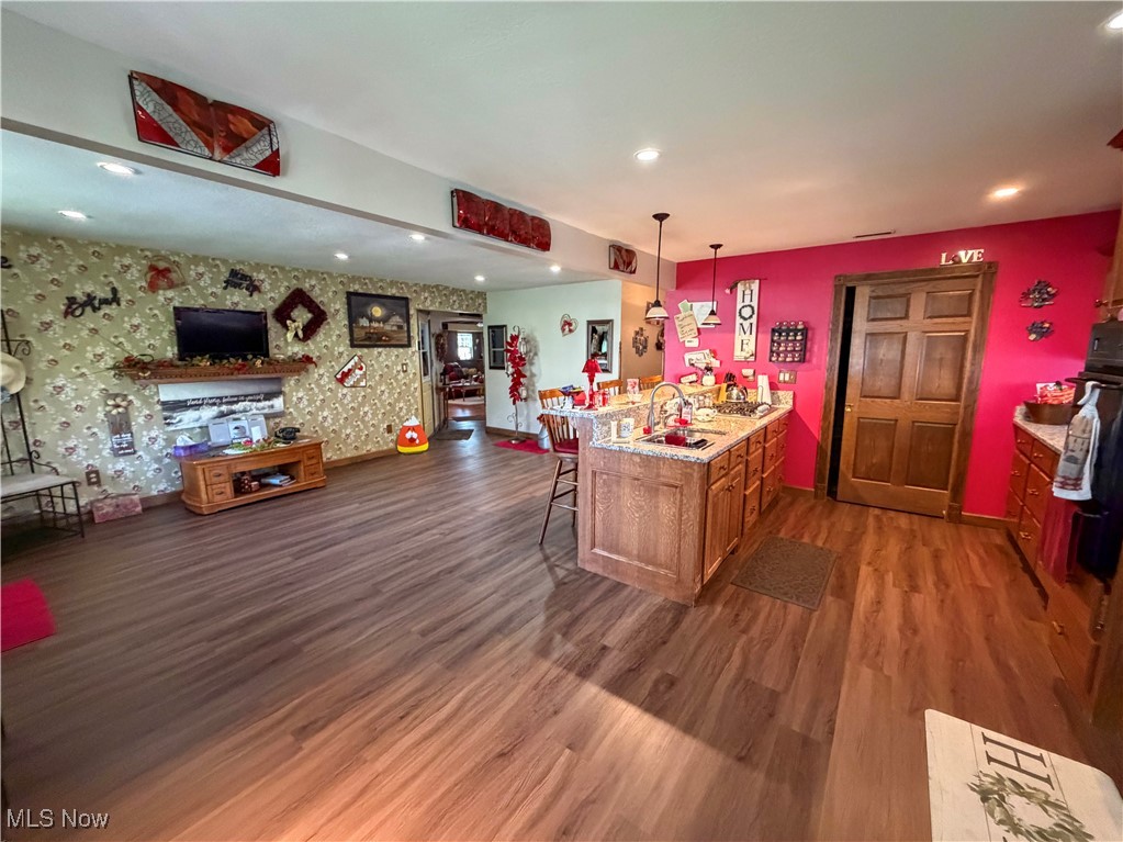 425 Southward Drive Property Photo 6