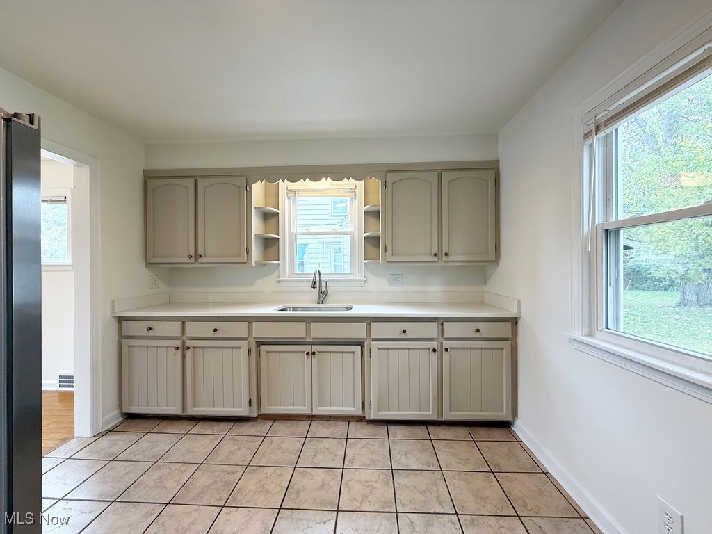 327 Adelaide Property Photo 2