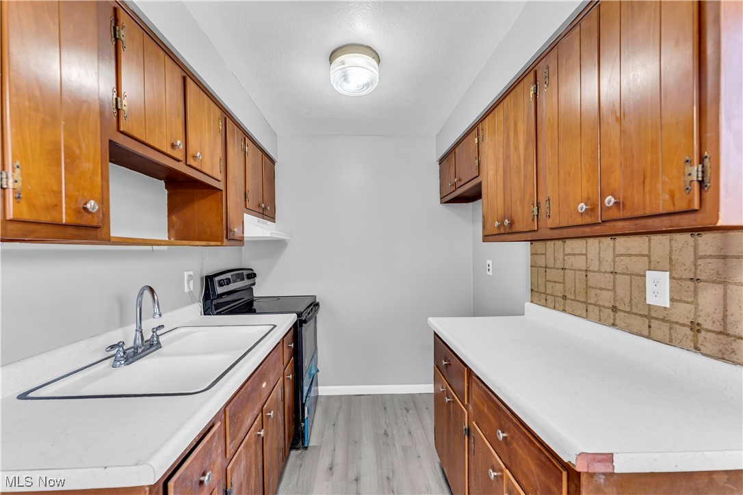 18809 Bella Drive Property Photo 10