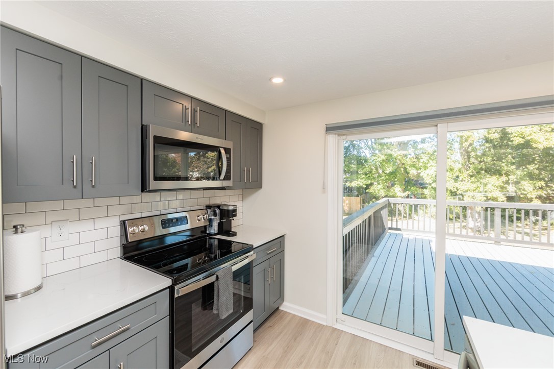 13602 Holland Rd. Property Photo 11