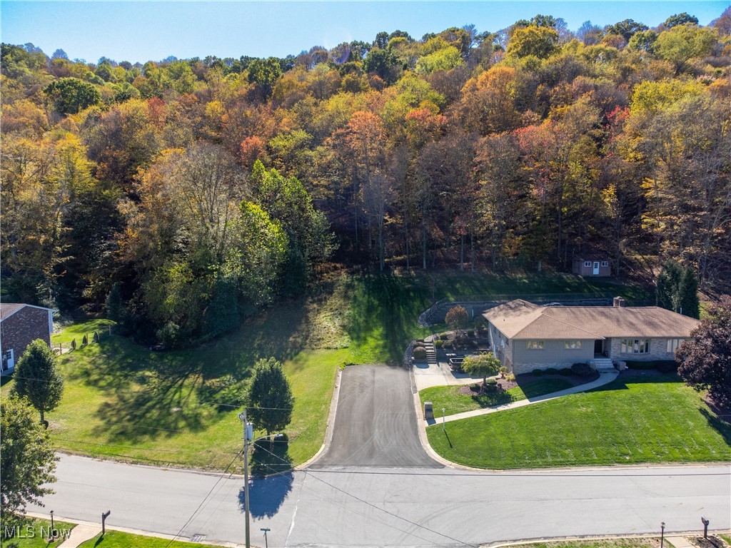 Woodview Drive Property Photo 3