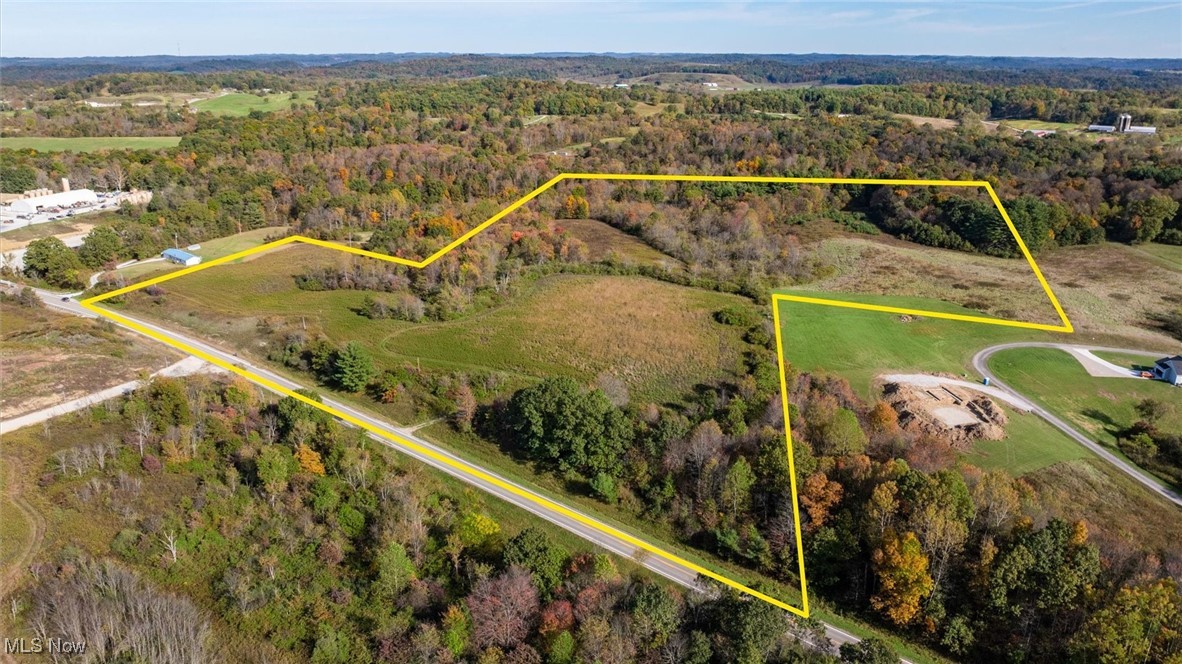 Wintergreen Road Property Photo 6