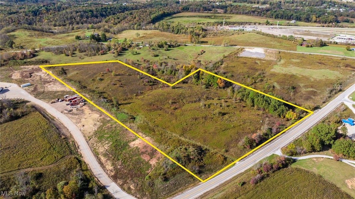 Wintergreen Road Property Photo 6