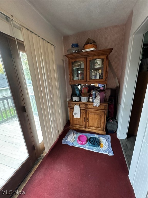 306 E Chestnut Street Property Photo 6