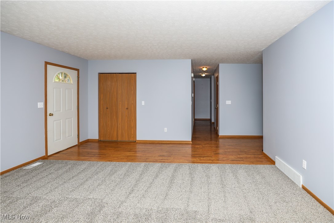 6720 Newton Falls Road Property Photo 11