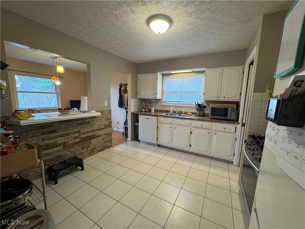 2809 Wales Avenue Property Photo 3