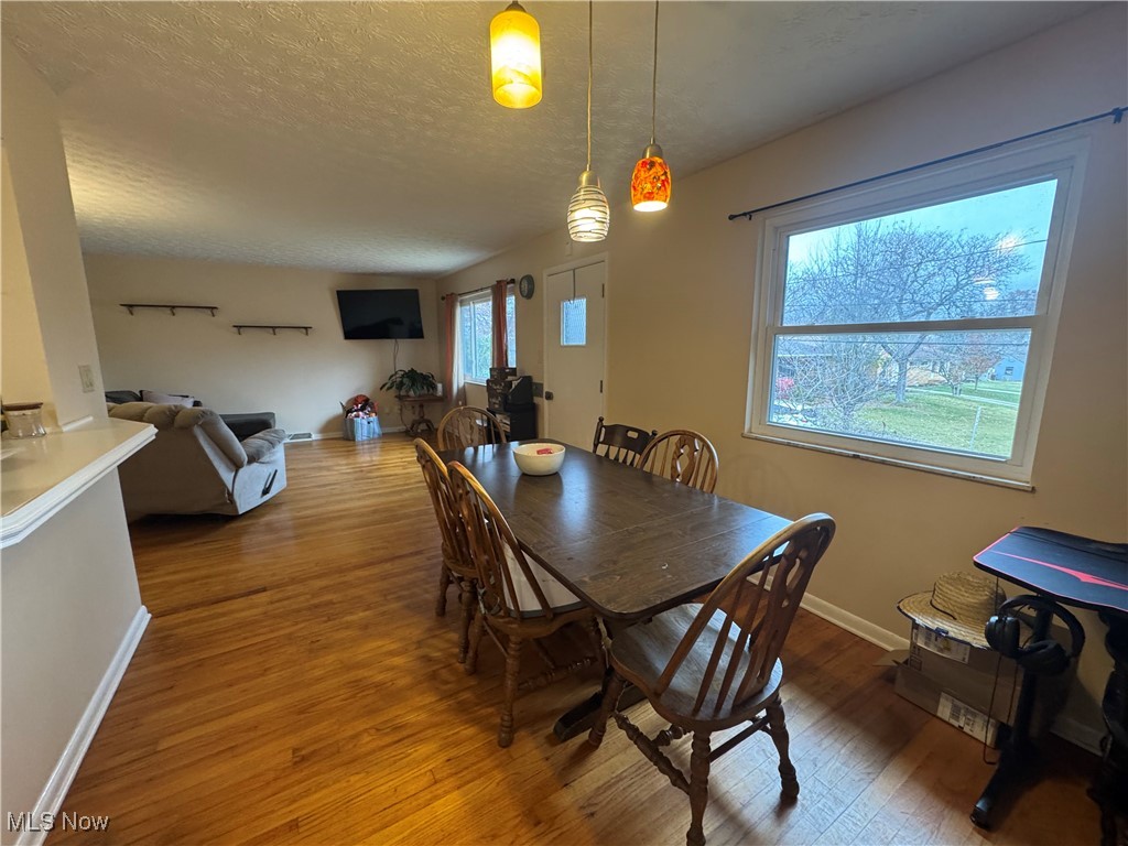 2809 Wales Avenue Property Photo 6