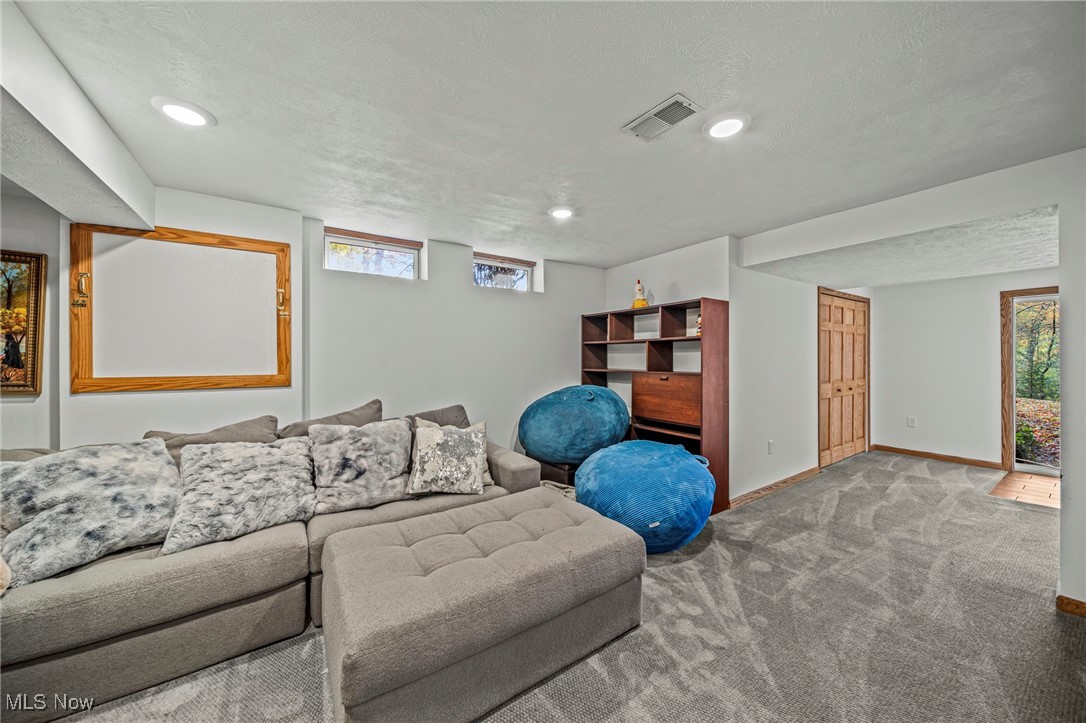 8127 Garfield Drive Property Photo 33