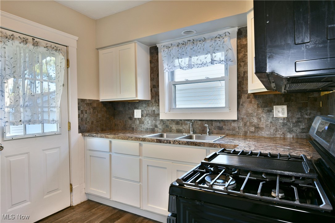 781 Oak Knoll Avenue Se Property Photo 10