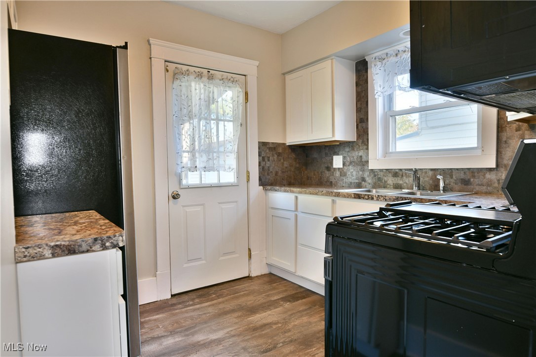 781 Oak Knoll Avenue Se Property Photo 11