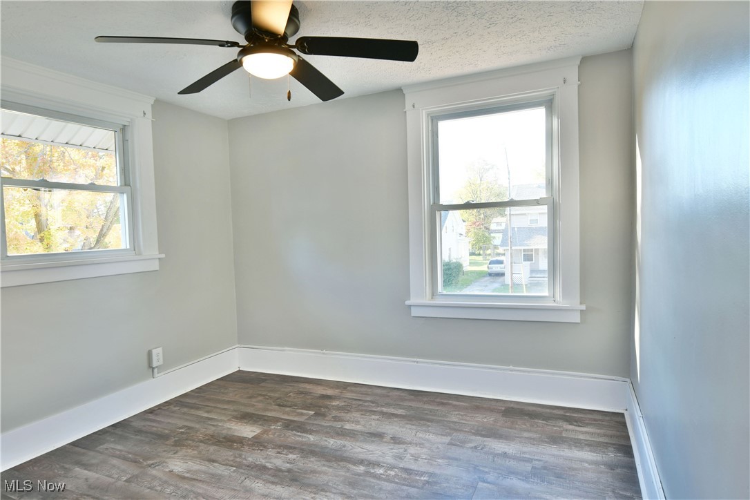 781 Oak Knoll Avenue Se Property Photo 30