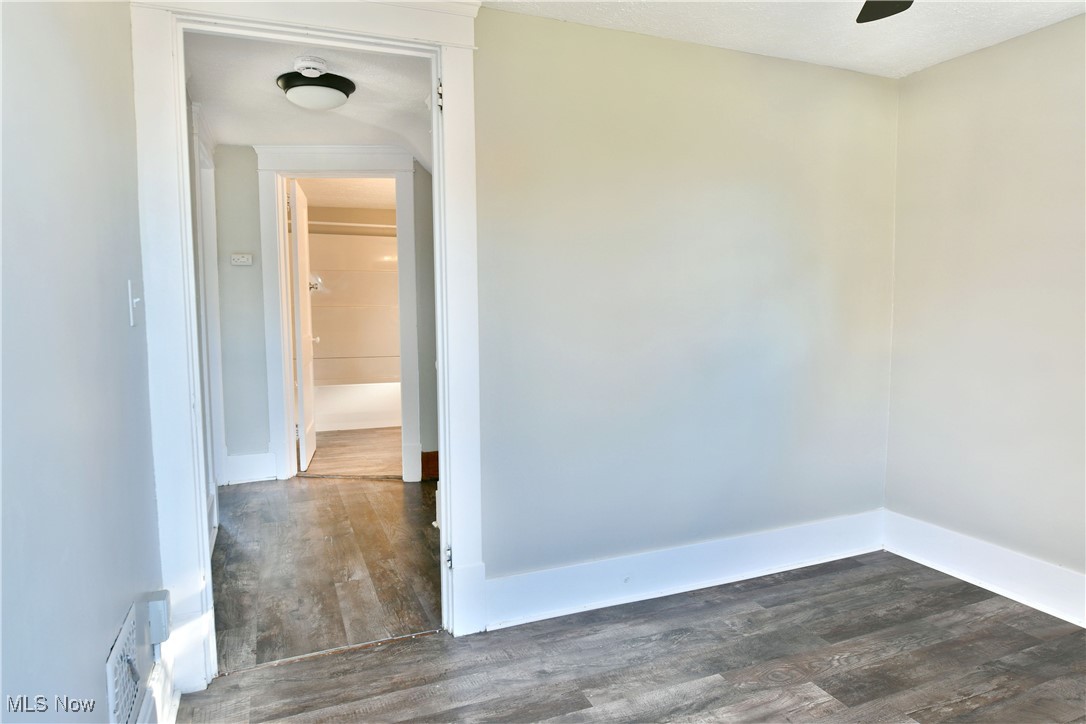 781 Oak Knoll Avenue Se Property Photo 31