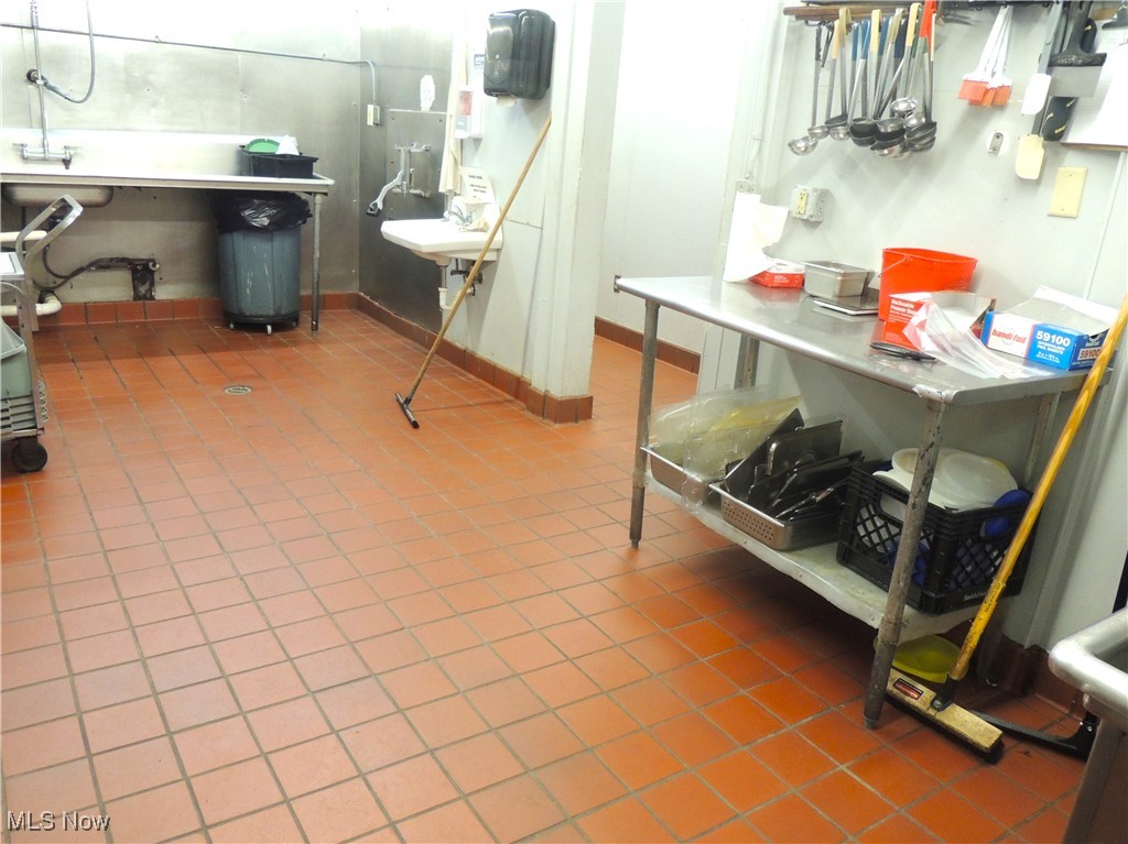 5166334 Property Photo 16