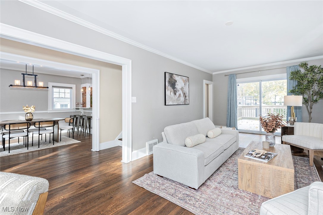 2875 Coleridge Road Property Photo 2