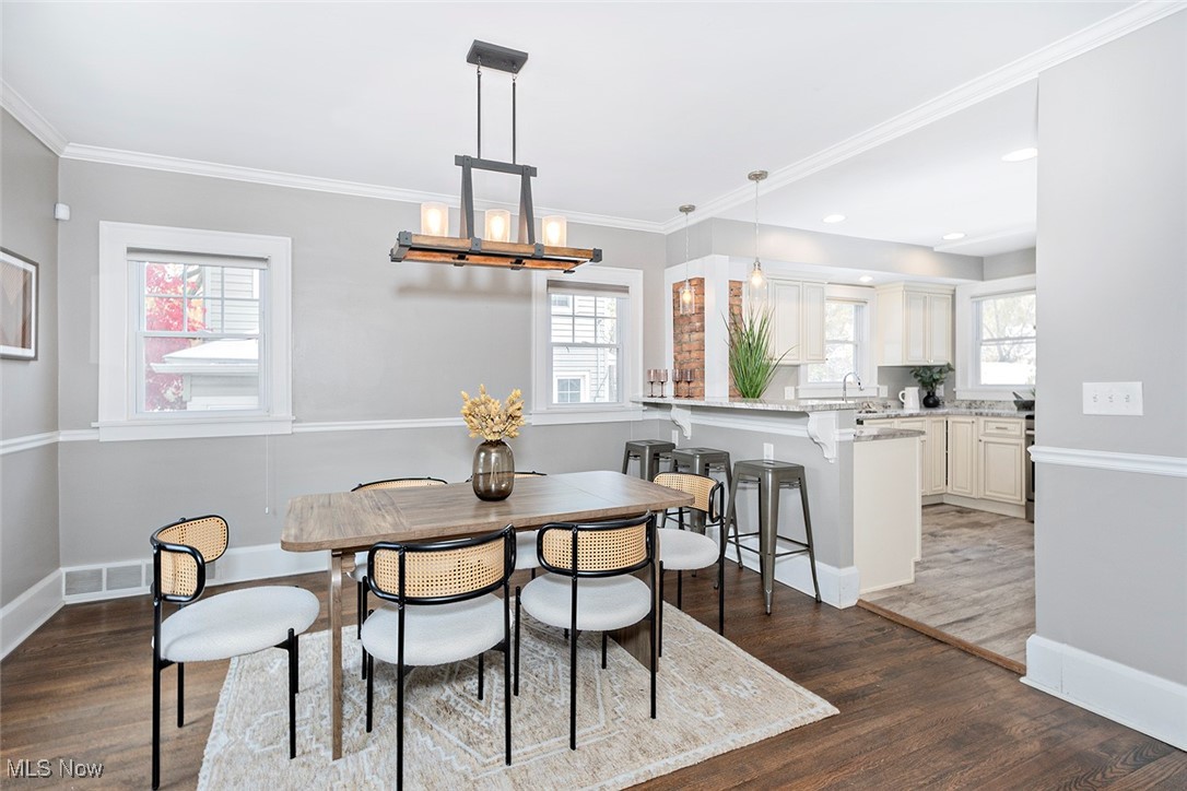 2875 Coleridge Road Property Photo 8