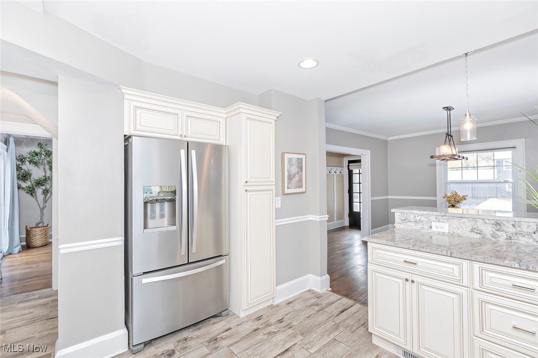 2875 Coleridge Road Property Photo 11