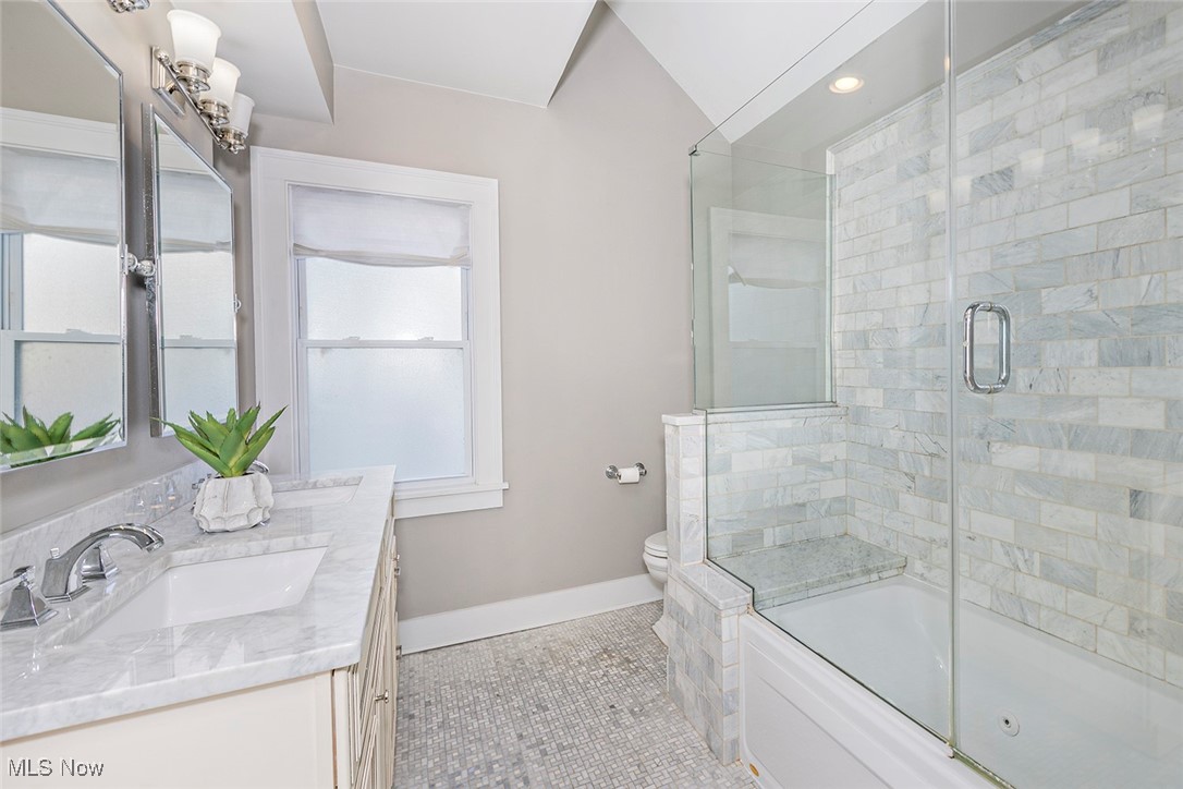 2875 Coleridge Road Property Photo 17