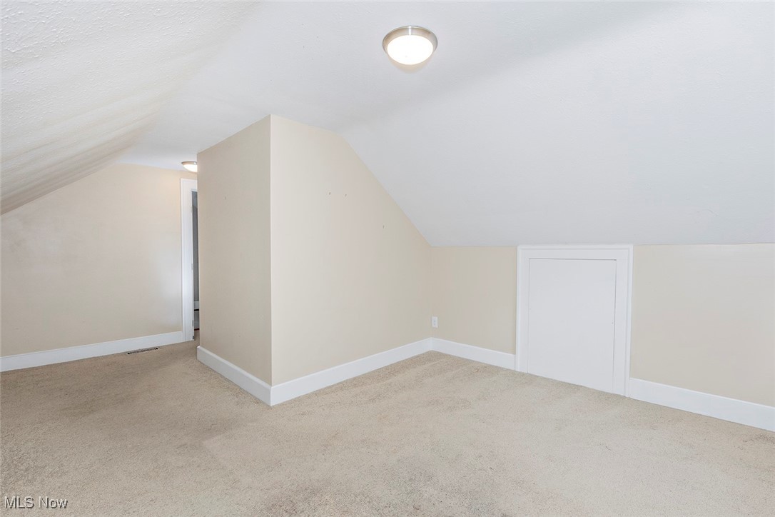 2875 Coleridge Road Property Photo 23