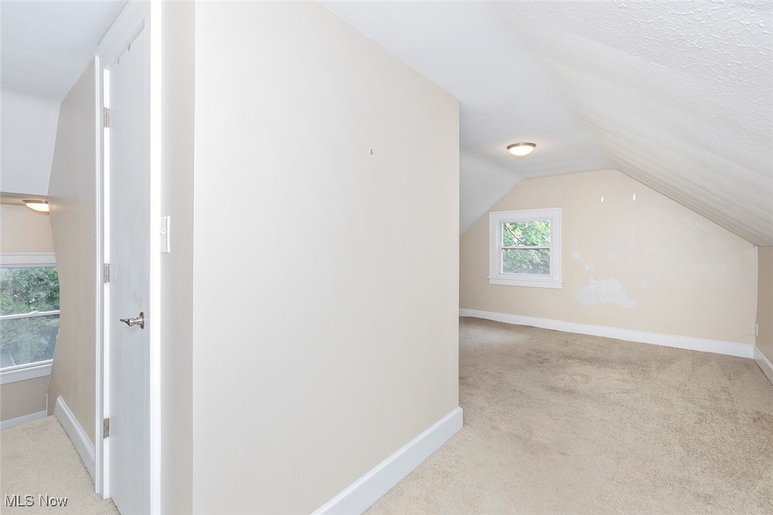 2875 Coleridge Road Property Photo 24