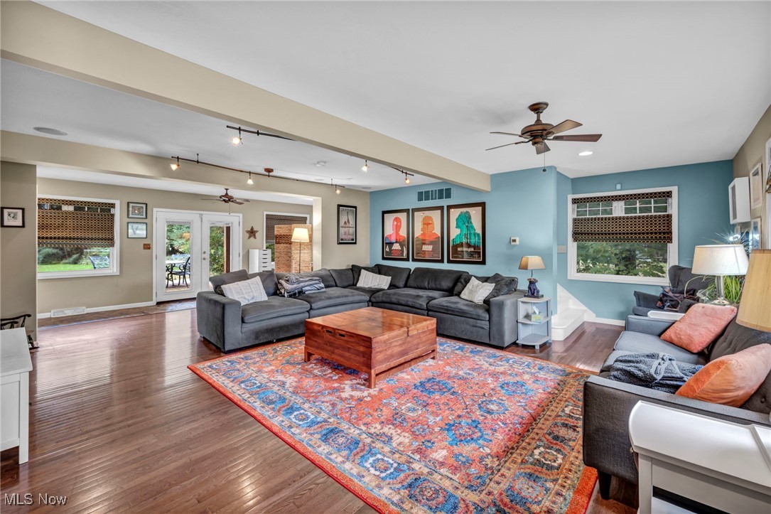 9083 Shepard Road Property Photo 4