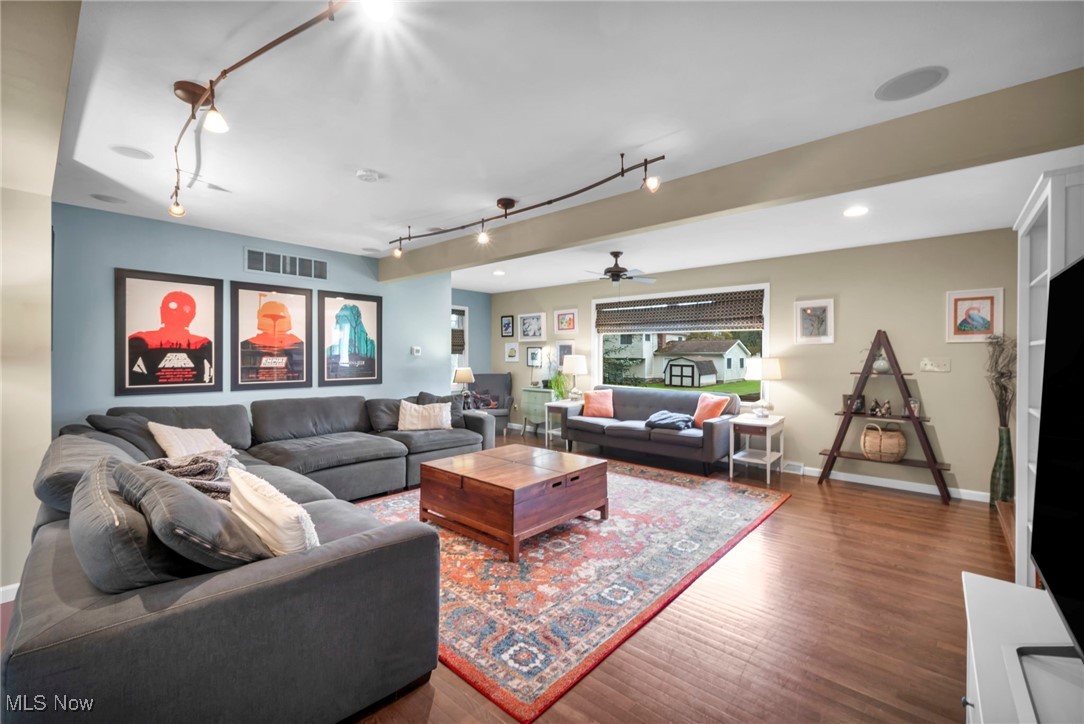 9083 Shepard Road Property Photo 6