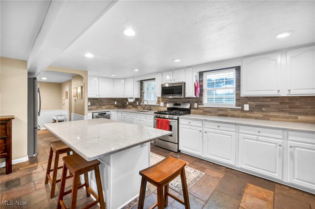 9083 Shepard Road Property Photo 11