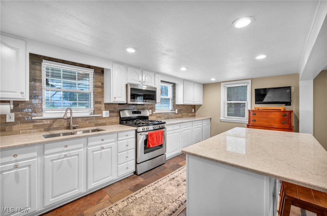 9083 Shepard Road Property Photo 13