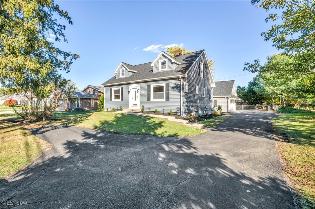 2063 Columbia Road Property Photo 2