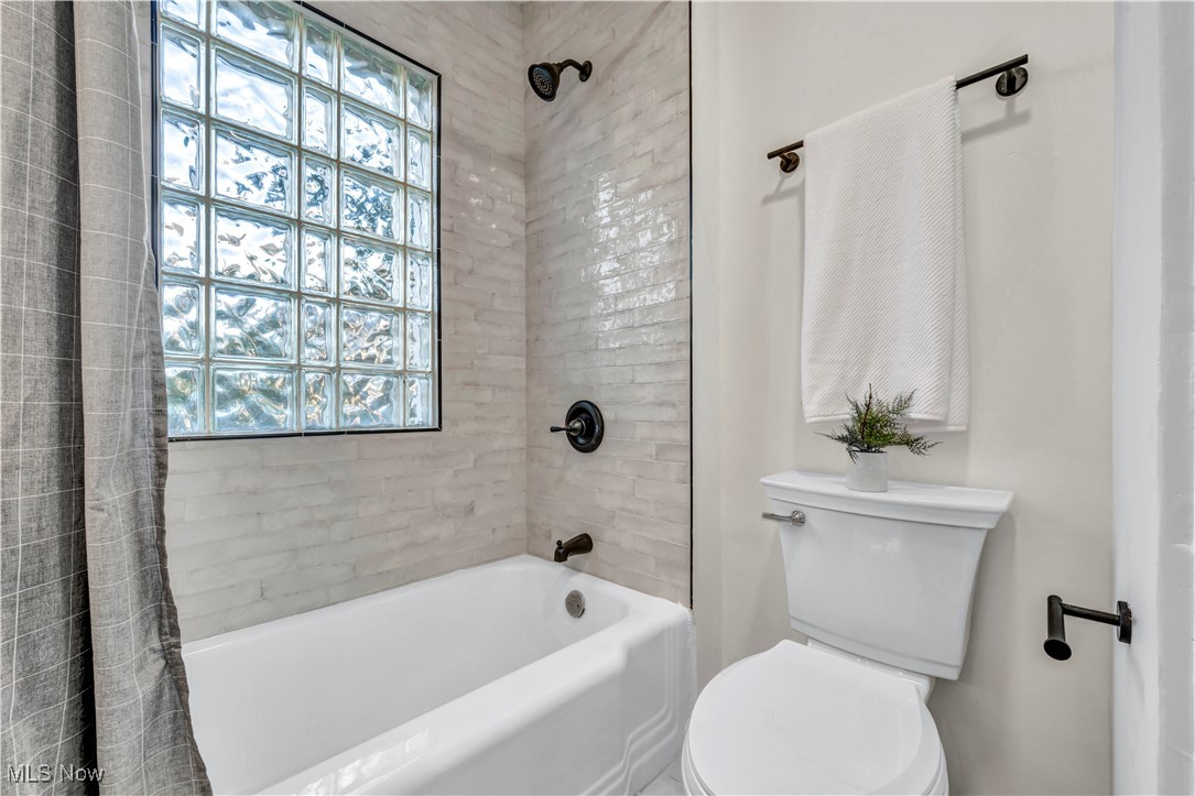 2063 Columbia Road Property Photo 14