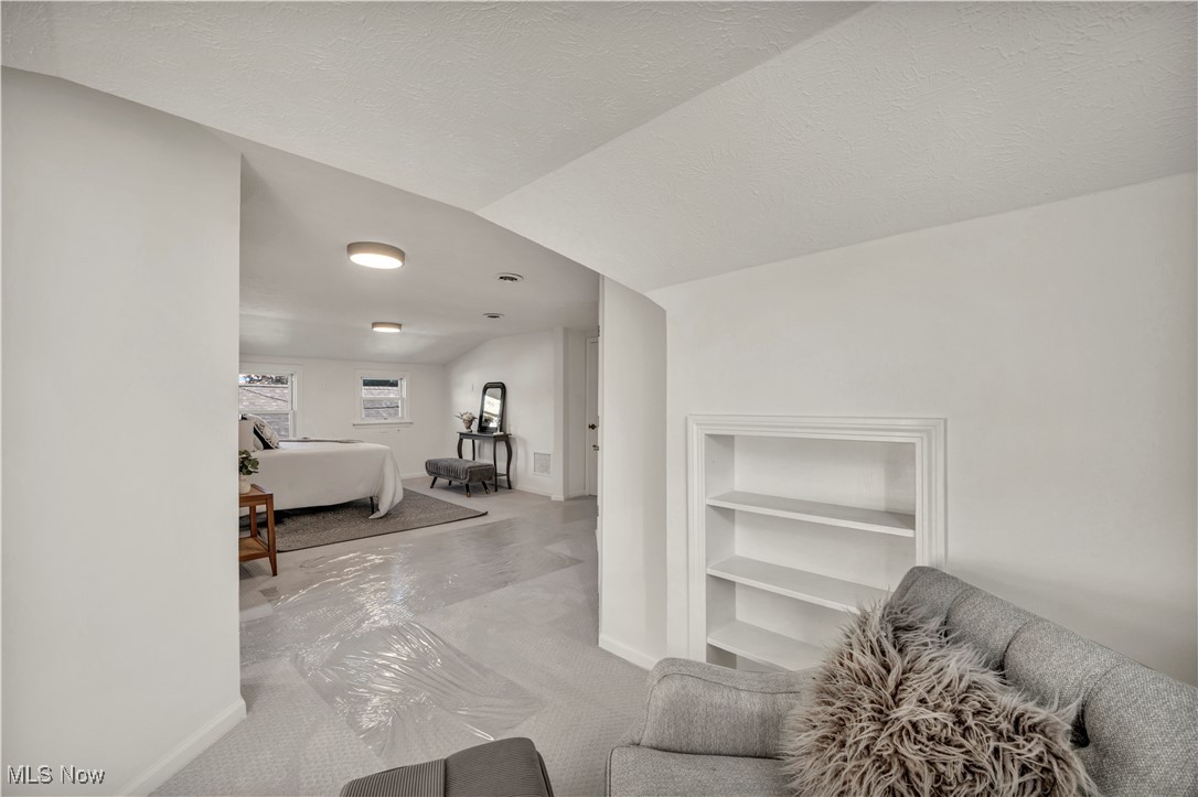 2063 Columbia Road Property Photo 15