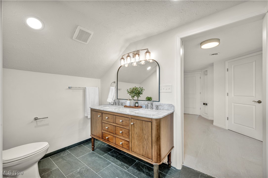 2063 Columbia Road Property Photo 19