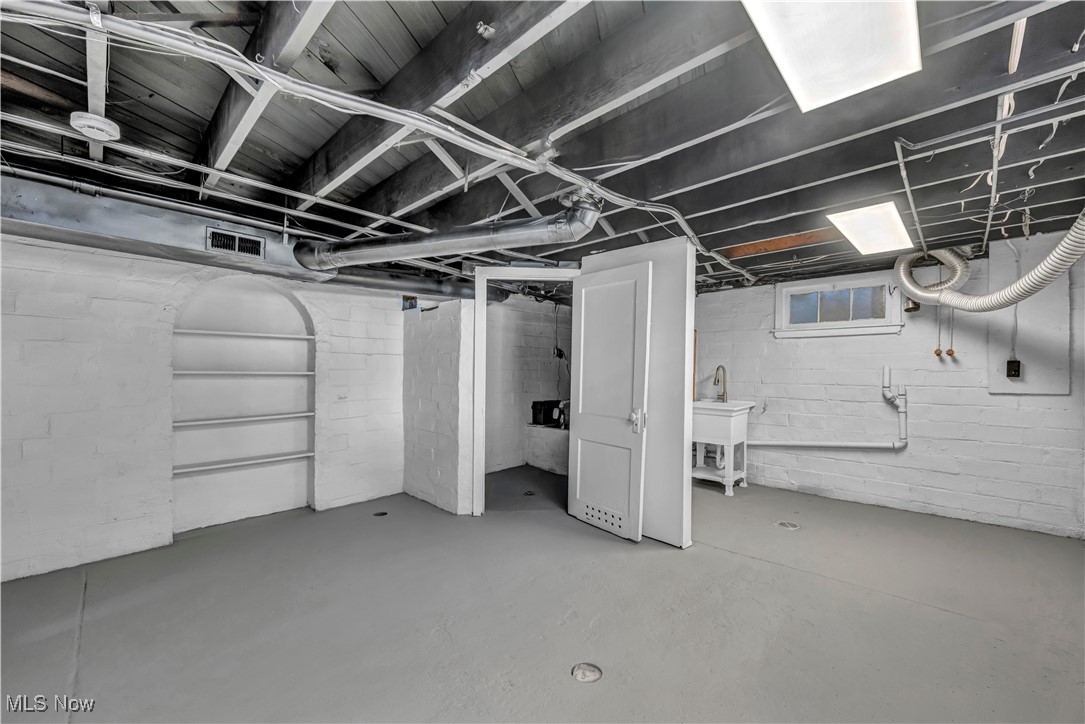 2063 Columbia Road Property Photo 35